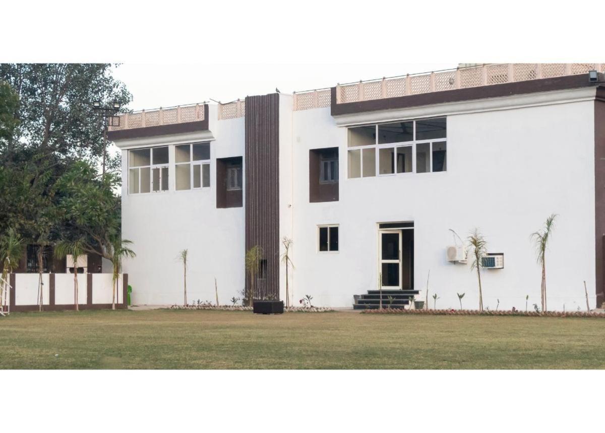 Ritumbhara Hotel & Resort Alwar Esterno foto